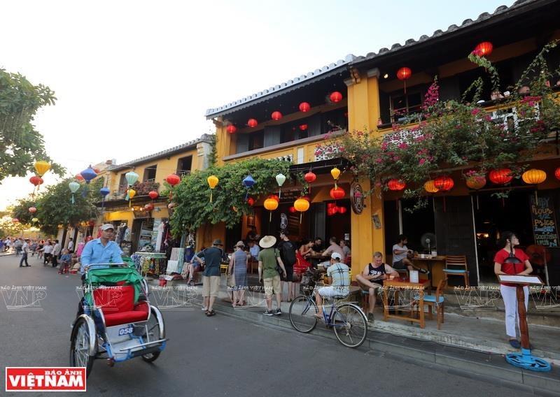 HOI AN TOWN-ONE OF THE MOST POPULAR TOURIST CITY IN THE ASIA