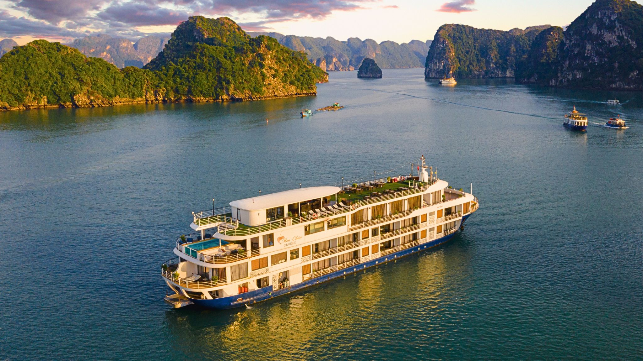 Guide to Halong International Cruise Port for Tourists